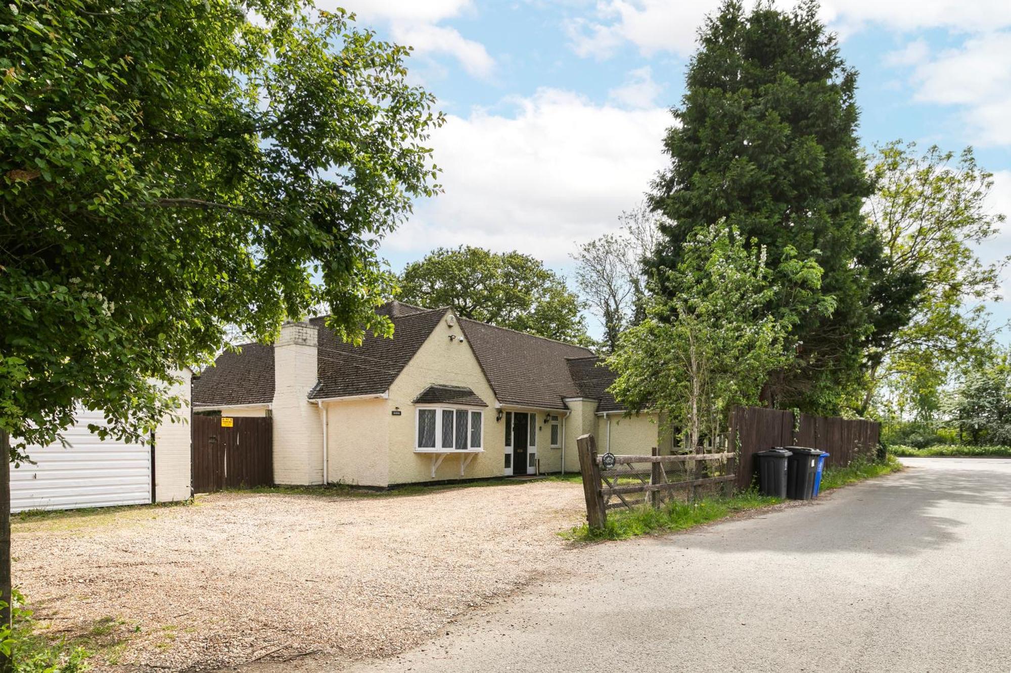 Rural Lodge Stay In Windsor! Hot Tub! Sleeps 20 Bray Exterior foto
